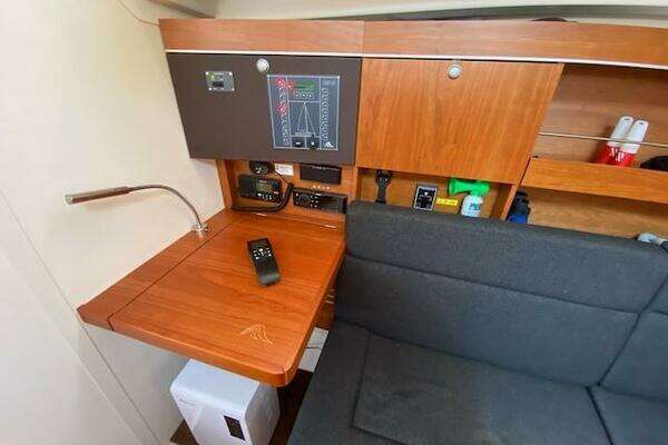 Hanse 385 Yacht For Sale