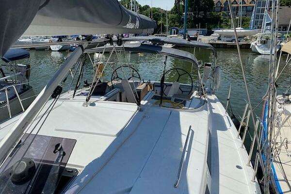 Hanse 385 Yacht For Sale