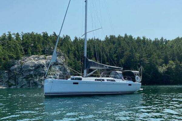 38-ft-Hanse-2017-385-Blue Eye-Midland Ontario Canada yacht for sale