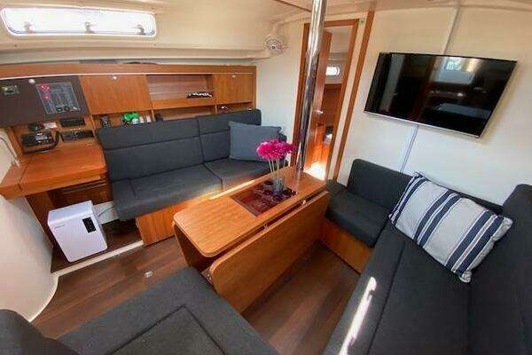 Hanse 385 Yacht For Sale