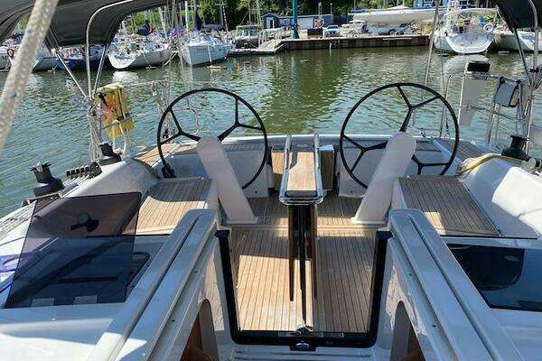 Hanse 385 Yacht For Sale