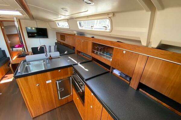 Hanse 385 Yacht For Sale