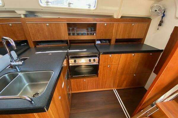 Hanse 385 Yacht For Sale