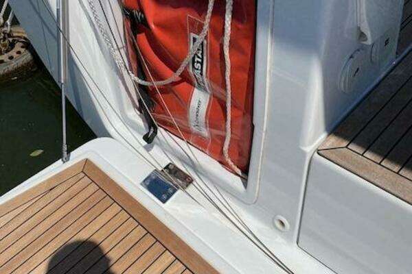 Hanse 385 Yacht For Sale