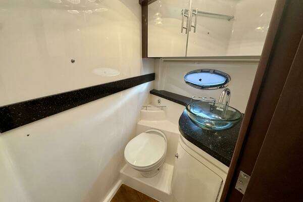 Regal 42 Sport Coupe Yacht For Sale