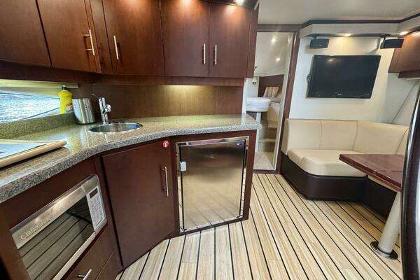 Regal 42 Sport Coupe Yacht For Sale