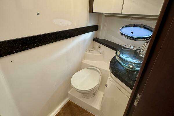 Regal 42 Sport Coupe Yacht For Sale