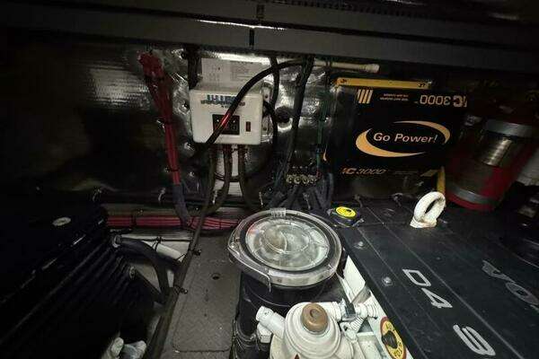 Regal 42 Sport Coupe Yacht For Sale