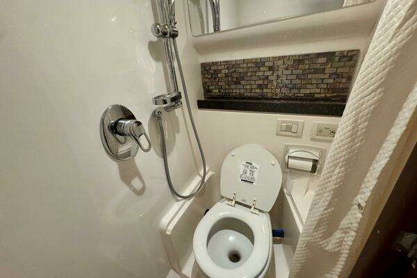 Regal 42 Sport Coupe Yacht For Sale