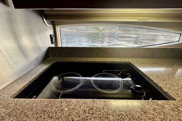 Regal 42 Sport Coupe Yacht For Sale