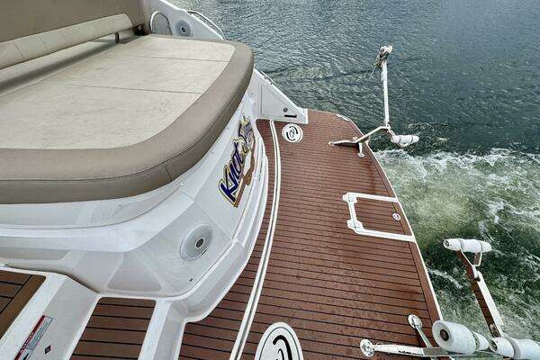 Regal 42 Sport Coupe Yacht For Sale