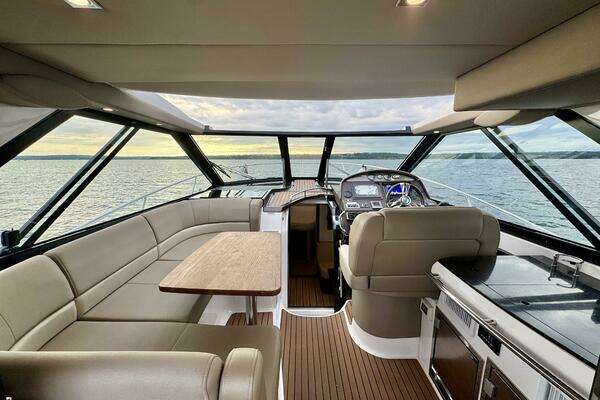 Regal 42 Sport Coupe Yacht For Sale