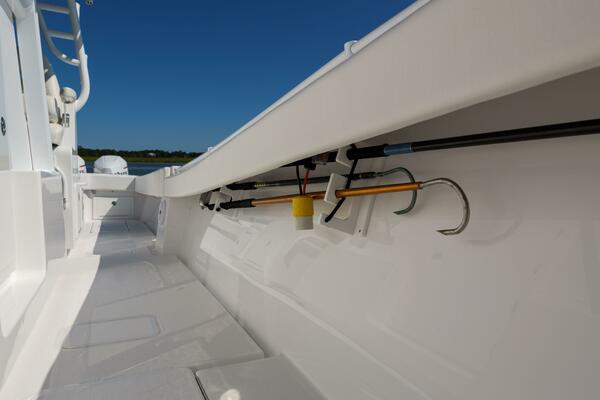 Onslow Bay TE Pelagic Predator- Gunwale