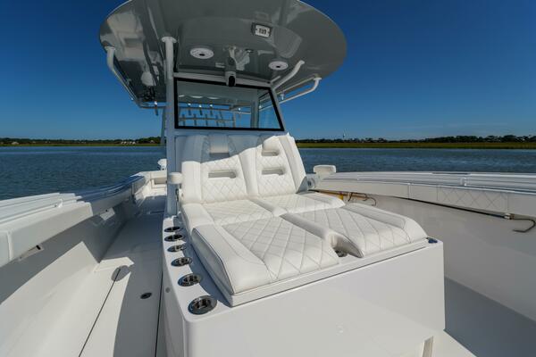 Onslow Bay TE Pelagic Predator- Bow Seating