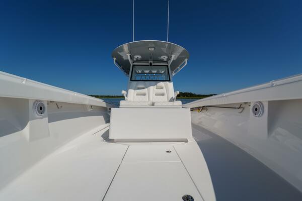 Onslow Bay TE Pelagic Predator- Bow Seating