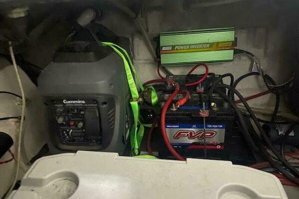 28ft Regal Yacht For Sale