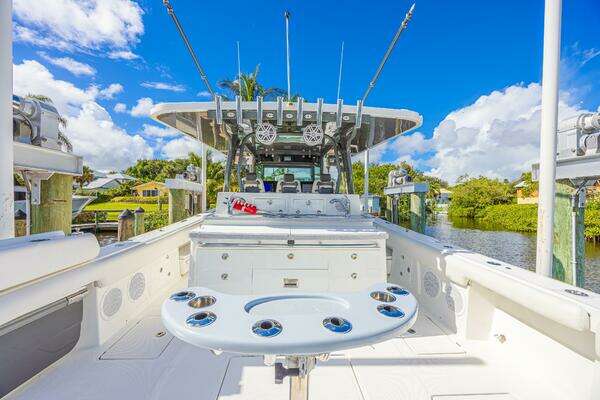 HCB 53 Suenos Yacht For Sale