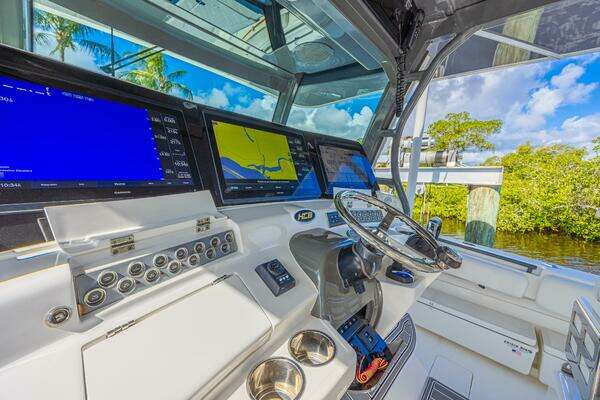 HCB 53 Suenos Yacht For Sale