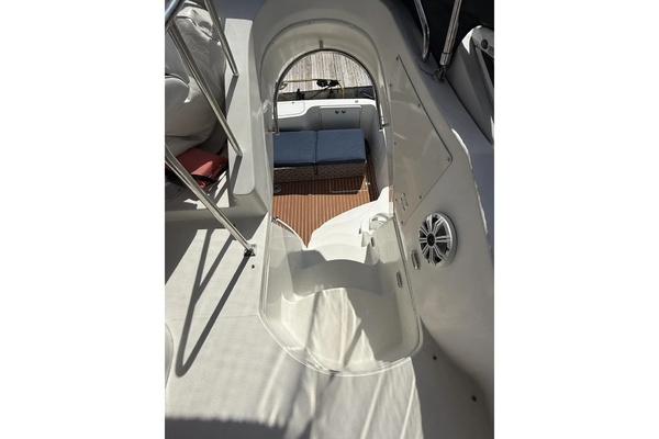 38ft Carver Yacht For Sale