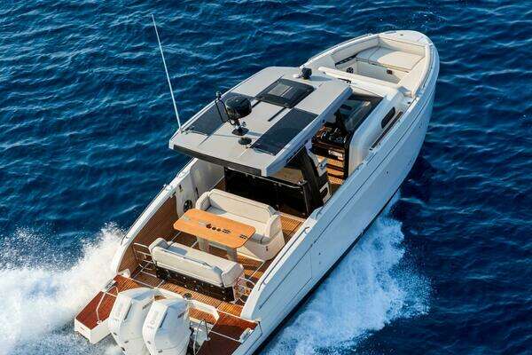 Photo of the 2026 Beneteau Gran Turismo 35