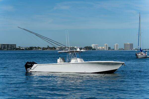 SeaVee 370z Yacht For Sale