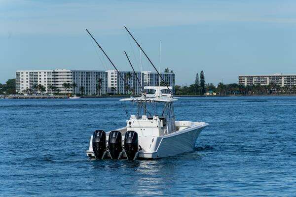 SeaVee 370z Yacht For Sale