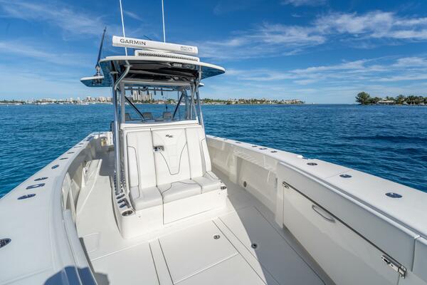 Remote Work 37ft SeaVee Yacht For Sale