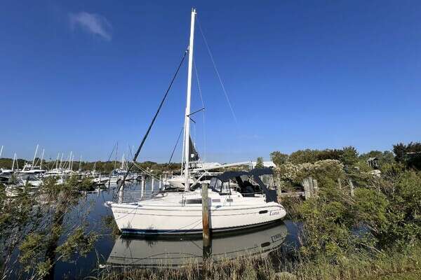 31-ft-Hunter-2003-306-Luna-North Beach Maryland United States yacht for sale