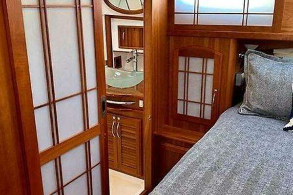 Sabre Express Yacht For Sale