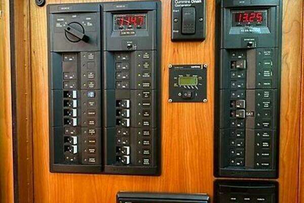 Sabre Express Yacht For Sale