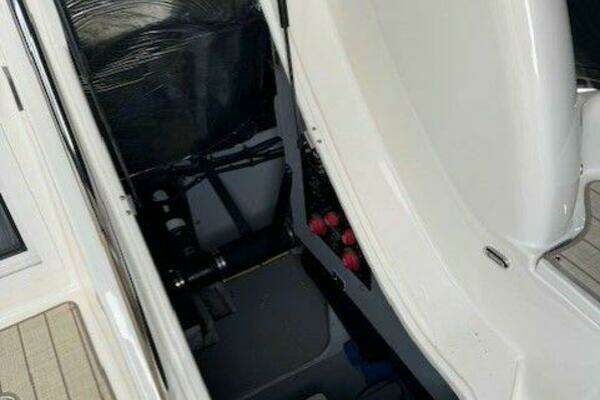 Meridian 391 Yacht For Sale