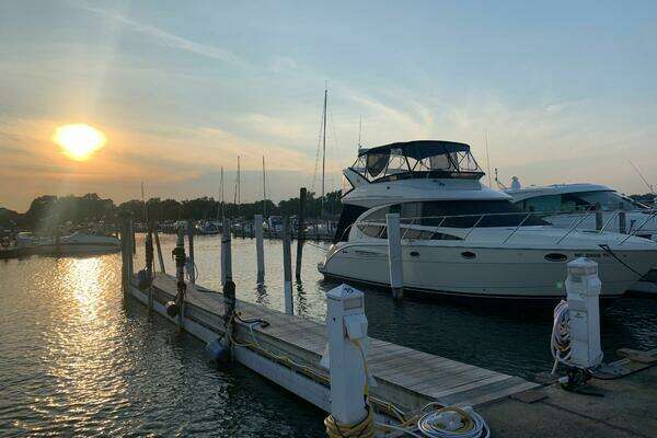 Meridian 391 Yacht For Sale