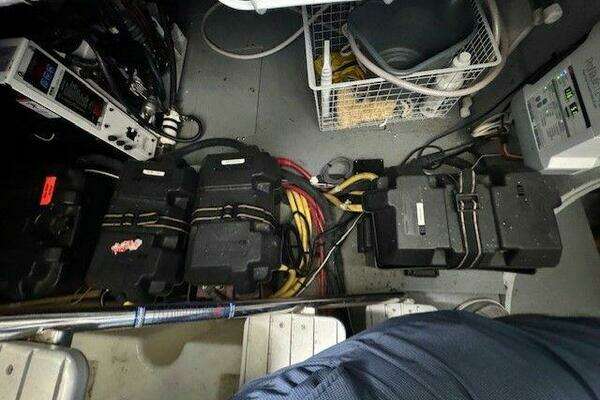 Meridian 391 Yacht For Sale