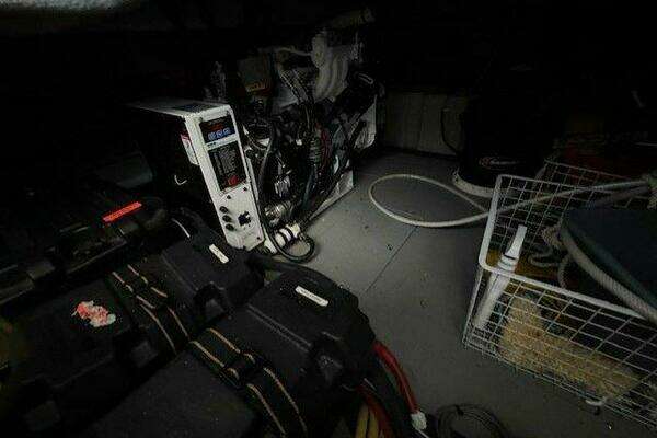 Meridian 391 Yacht For Sale