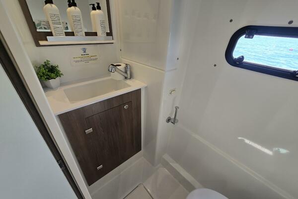 Pinnacle 40ft Bali Yacht For Sale