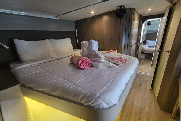 Pinnacle 40ft Bali Yacht For Sale