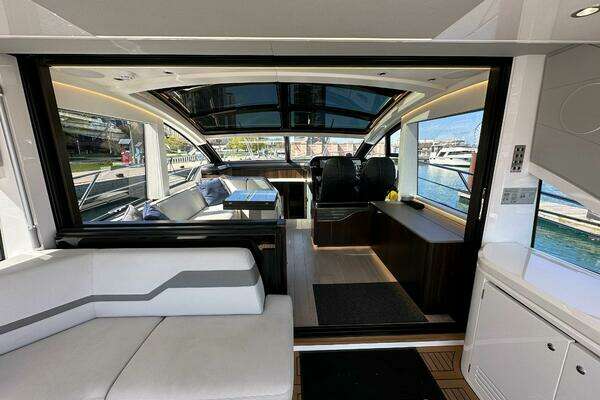Sunseeker 60 Predator EVO Yacht For Sale