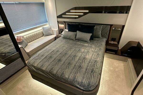 Sunseeker 60 Predator EVO Yacht For Sale