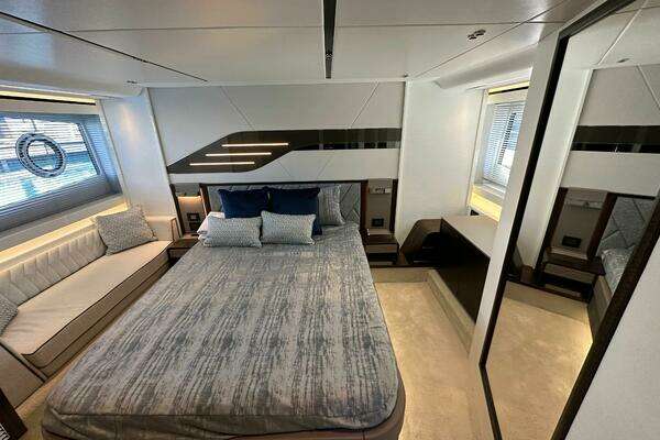 Sunseeker 60 Predator EVO Yacht For Sale