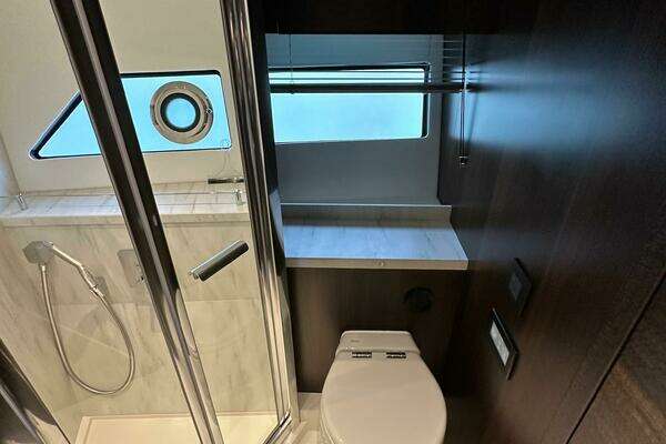 Sunseeker 60 Predator EVO Yacht For Sale