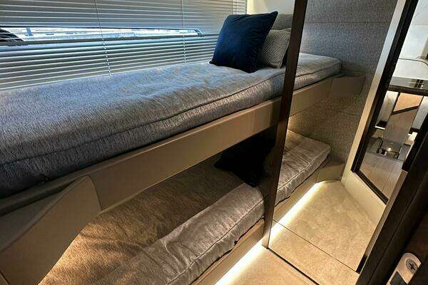 Sunseeker 60 Predator EVO Yacht For Sale