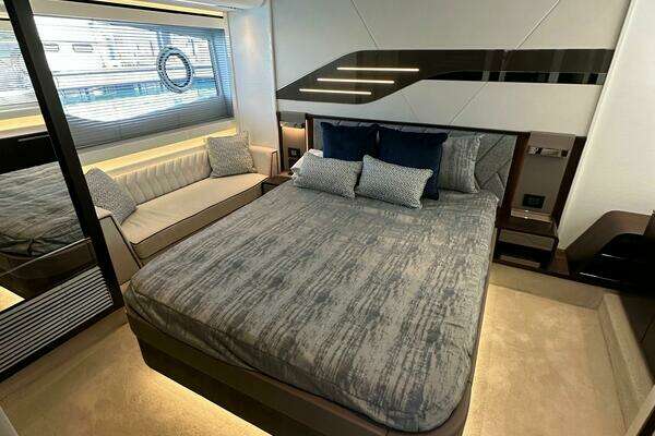 Sunseeker 60 Predator EVO Yacht For Sale