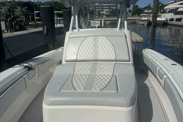 Contender 39 Fisharound Yacht For Sale