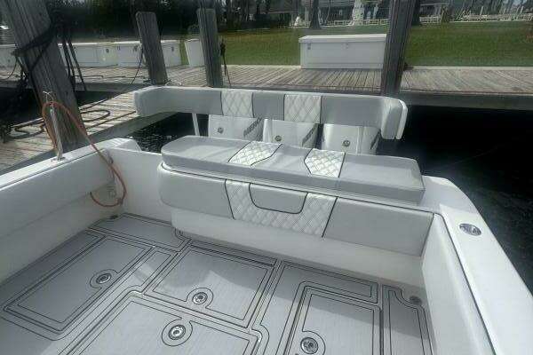 Contender 39 Fisharound Yacht For Sale