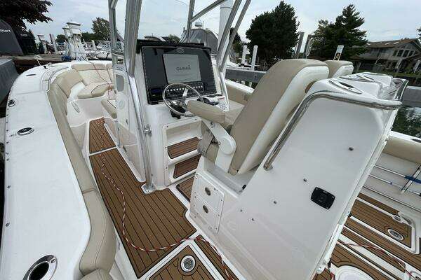 2017 Sea Fox 28