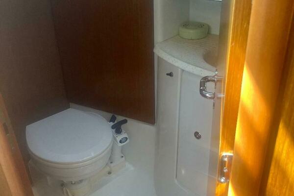 39ft Jeanneau Yacht For Sale