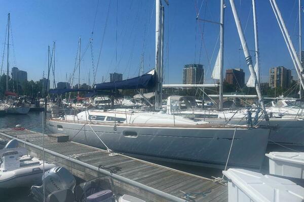 39ft Jeanneau Yacht For Sale