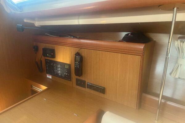 39ft Jeanneau Yacht For Sale