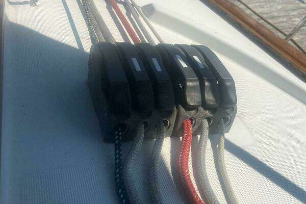 Photo of the 2007 Jeanneau 