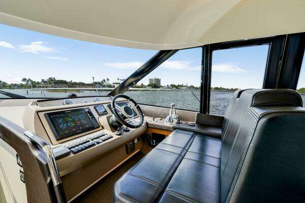 Prestige 560 Yacht For Sale